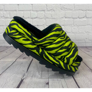 Ugg Maxi Graphic Slide Slippers | Real Sheepskin Fur Hot Pink Women's Size 8 NEW